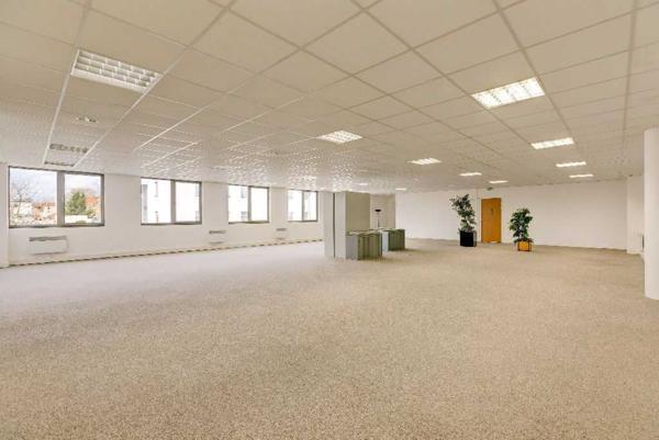 Bureaux à louer Argenteuil immeuble sécurisé sur les bords de Seine