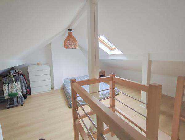 Maison ancienne rénovée sur LONGUESSE