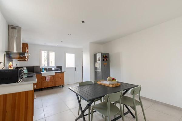 Maison ancienne rénovée sur LONGUESSE