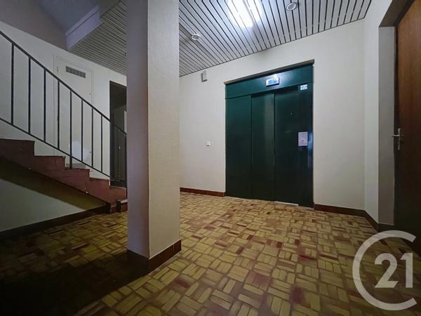 Appartement F2 à vendre  3 pièces - 66,60 m 2   PONT AUDEMER  - 27