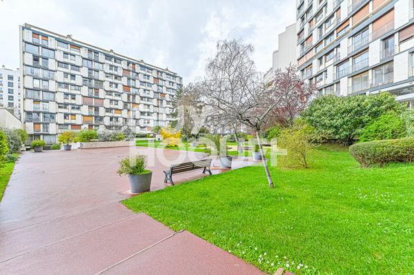 Exclusivité - Studio 25m2 dernier étage Philippe Auguste / Charonne