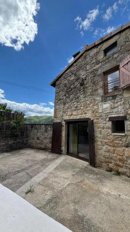 Maison à louer à Pranles (07000)