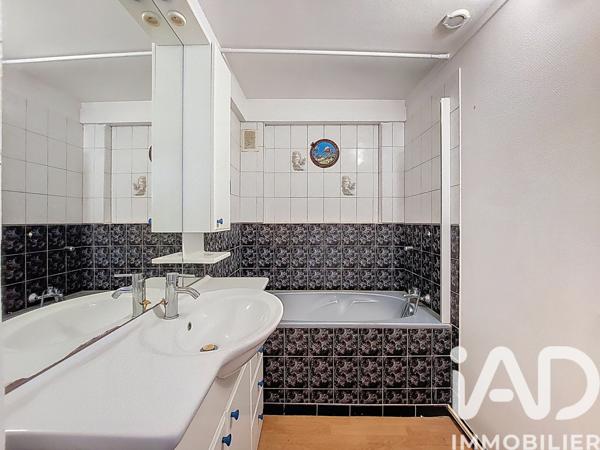 Maison à vendre 3 pièces 67 m² Saint-Léger-du-Bourg-Denis