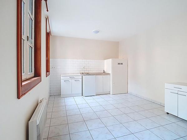 A louer PAU Centre Appartement T1 bis de 29.43 m² en rez-de-chaussée sur cour