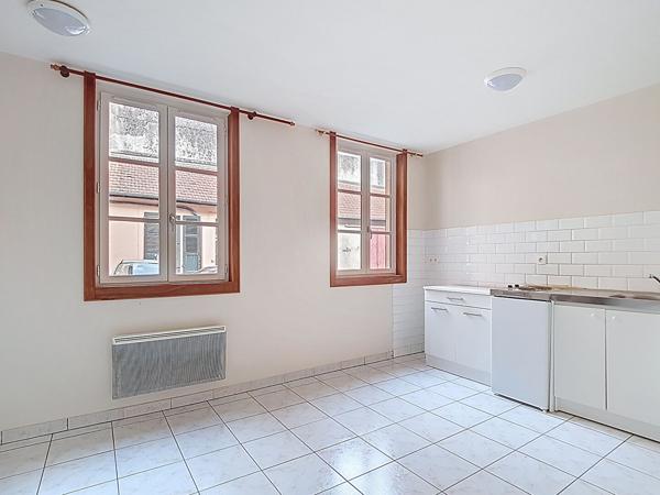 A louer PAU Centre Appartement T1 bis de 29.43 m² en rez-de-chaussée sur cour