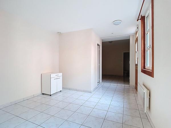 A louer PAU Centre Appartement T1 bis de 29.43 m² en rez-de-chaussée sur cour