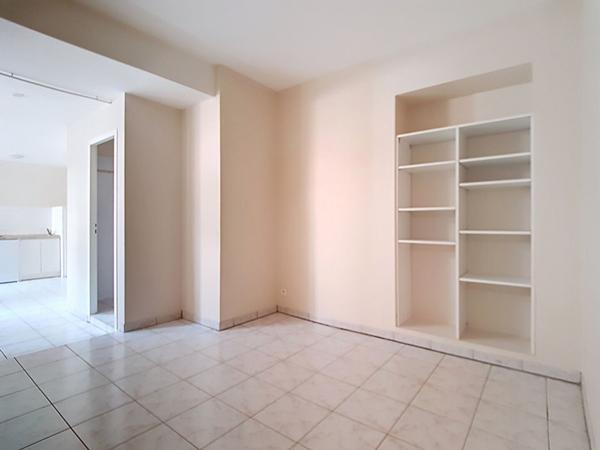 A louer PAU Centre Appartement T1 bis de 29.43 m² en rez-de-chaussée sur cour