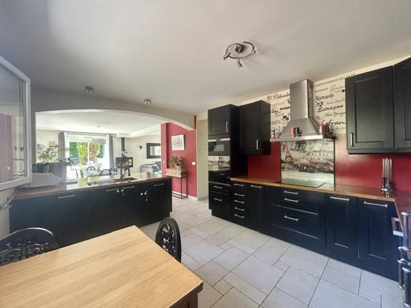 MARCOUSSIS - MAISON FAMILIALE DE CHARME - F7 - 2011 - EXTENSION & PISCINE - JARDIN 1 000M2