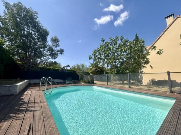 MARCOUSSIS - MAISON FAMILIALE DE CHARME - F7 - 2011 - EXTENSION & PISCINE - JARDIN 1 000M2