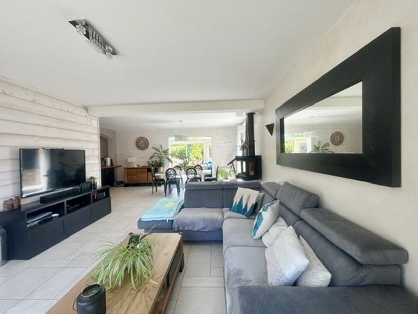 MARCOUSSIS - MAISON FAMILIALE DE CHARME - F7 - 2011 - EXTENSION & PISCINE - JARDIN 1 000M2