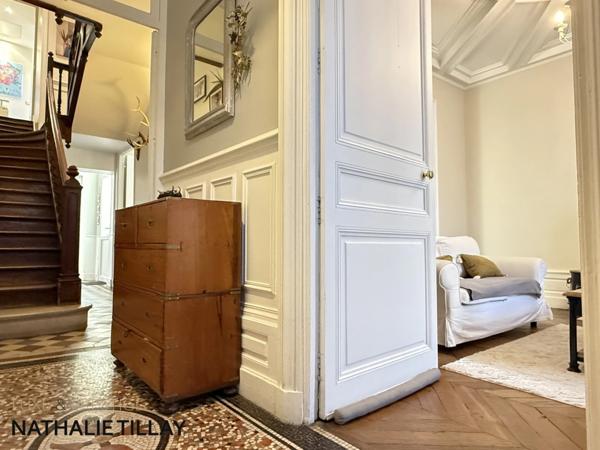 Maison bourgeoise proche place Dunois, 148 m² à vendre, avec jardin,