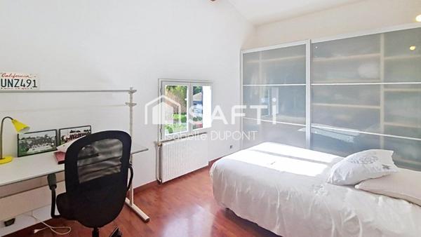 LE HAILLAN : MAISON AU CALME, 4 CHAMBRES, PISCINE, GARAGE