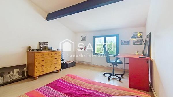 LE HAILLAN : MAISON AU CALME, 4 CHAMBRES, PISCINE, GARAGE