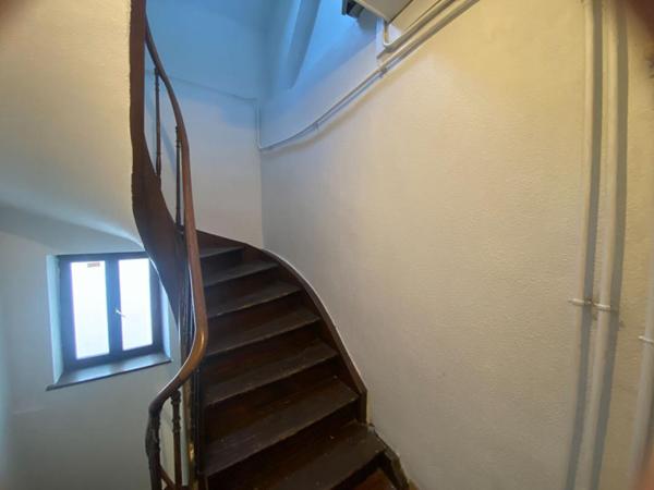 IMMEUBLE-12 PIÈCES -Mulhouse 68100