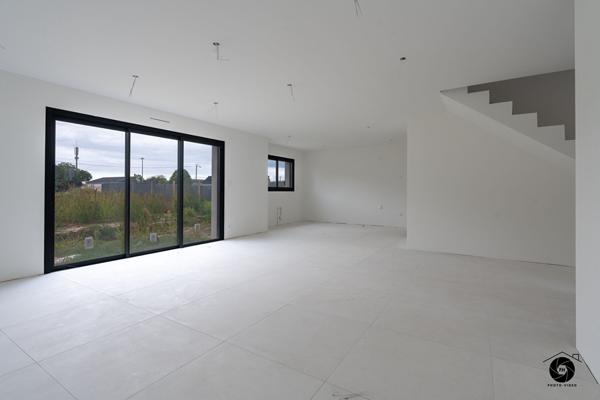 Maison neuve à MAZE de 128 m² 5 pièce(s)