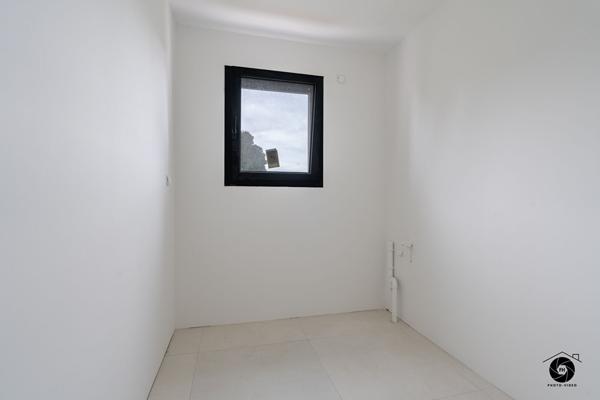 Maison neuve à MAZE de 128 m² 5 pièce(s)