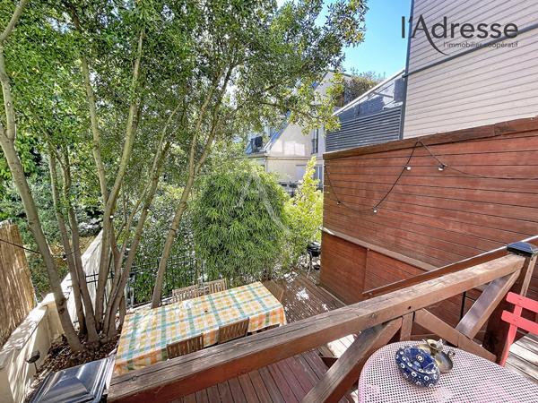 Appartement duplex terrasse Suresnes 3 pièce(s) de 65,46m2 ( 70m2 avec placards et bibliothèque)