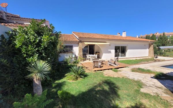 Maison à vendre    3 pièces •  Six-Fours-les-Plages