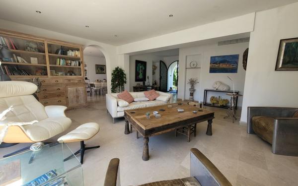 Maison à vendre    3 pièces •  Six-Fours-les-Plages