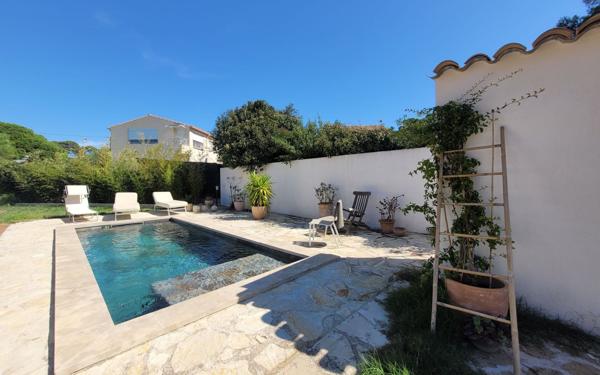 Maison à vendre    3 pièces •  Six-Fours-les-Plages