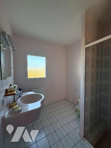 PREFAILLES - MAISON DE PLAIN-PIED - 3 CHAMBRES