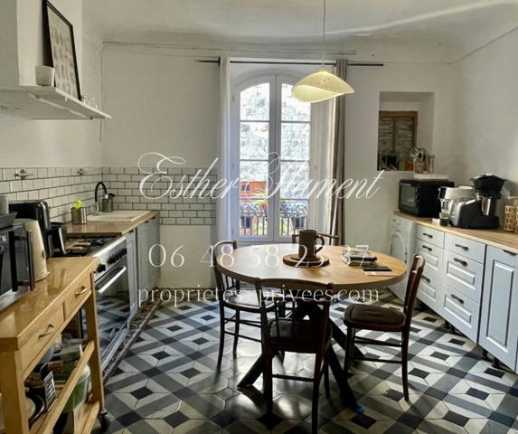 APPARTEMENT DUPLEX DANS IMMEUBLE DE CARACTERE 95 M2