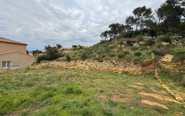 Terrain à vendre    Istres