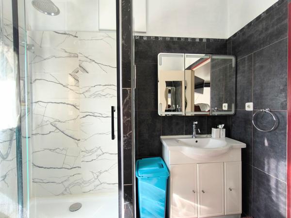 Appartement 2 pièces - 65 m² Exclusivité efficity