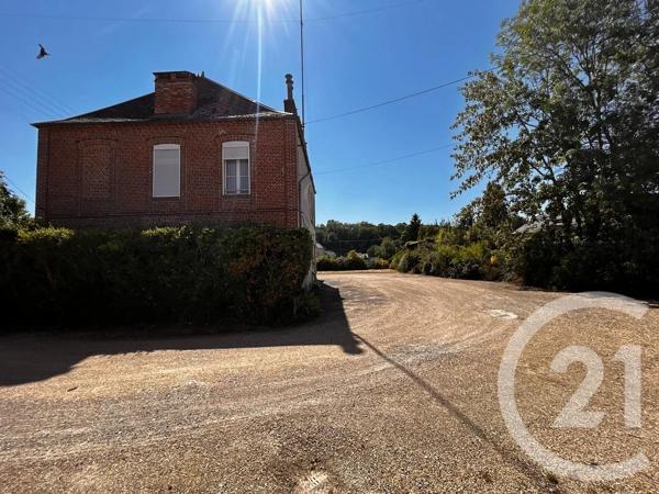 Maison à vendre  6 pièces - 170 m 2   GUISE  - 02