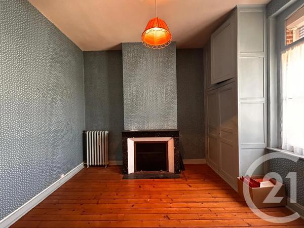 Maison à vendre  6 pièces - 170 m 2   GUISE  - 02