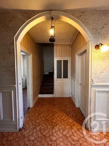 Maison à vendre  6 pièces - 170 m 2   GUISE  - 02
