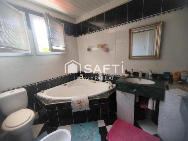 Maison familiale en bon état et parfaitement placée dans le quartier Capeyron