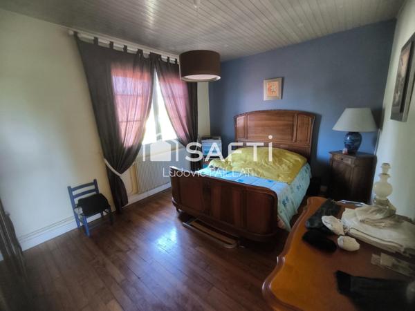 Maison familiale en bon état et parfaitement placée dans le quartier Capeyron