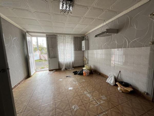 Maison à vendre à Bouloire dans la Sarthe (72440), ref : 72033-393