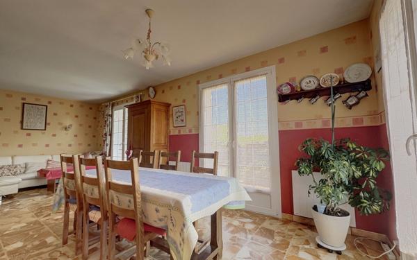 Maison à vendre    5 pièces •  Magny-sur-Tille