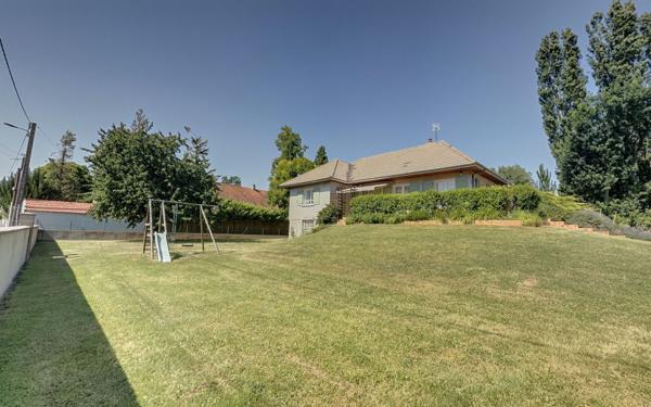 Maison à vendre    5 pièces •  Magny-sur-Tille