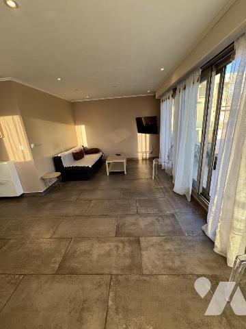 Golfe Juan beau 3 pièces avec vue mer proche du port et des plages à pied