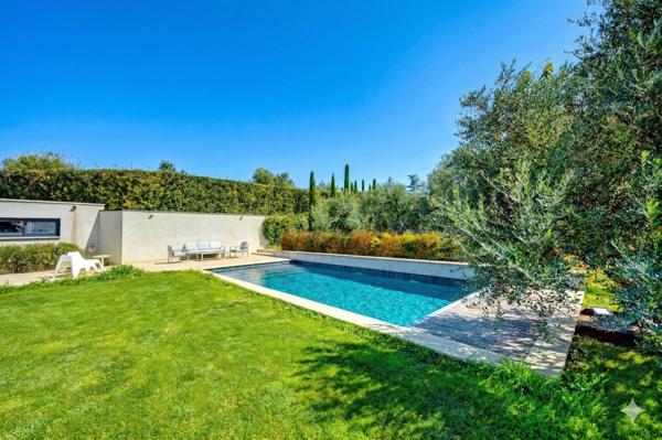 Vente Maison de luxe Aix-en-Provence 5 Pièces 160 m²