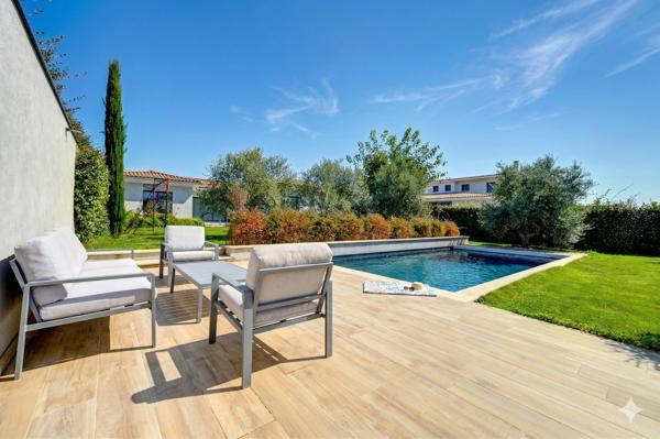 Vente Maison de luxe Aix-en-Provence 5 Pièces 160 m²