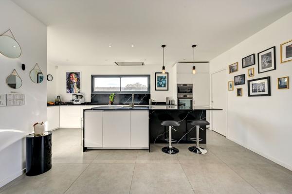 Vente Maison de luxe Aix-en-Provence 5 Pièces 160 m²