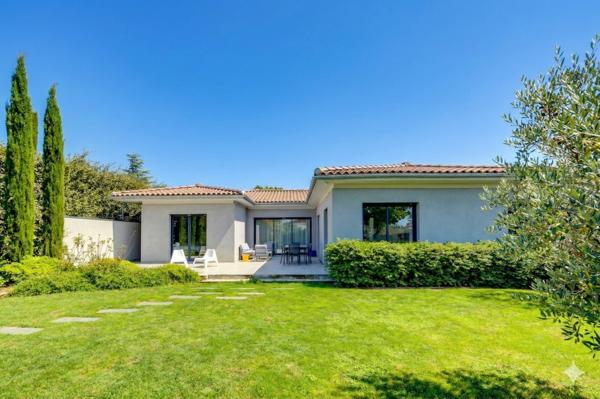 Vente Maison de luxe Aix-en-Provence 5 Pièces 160 m²