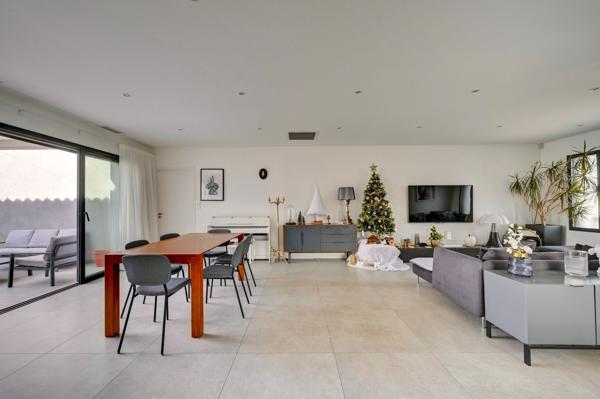 Vente Maison de luxe Aix-en-Provence 5 Pièces 160 m²