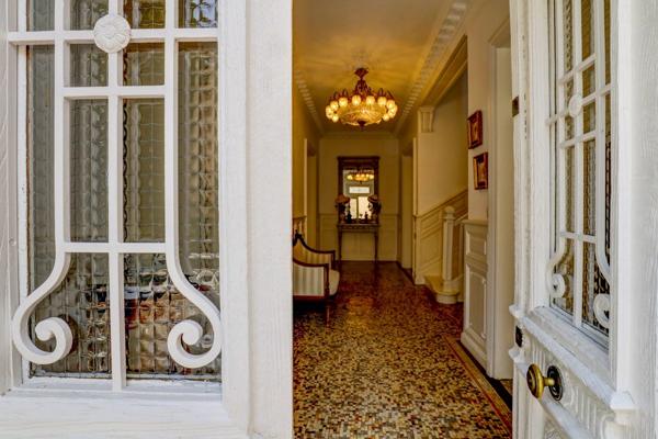 Vente Maison de ville Castres 15 Pièces 385 m²