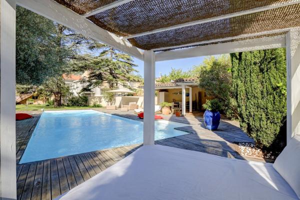 Vente Maison de ville Castres 15 Pièces 385 m²