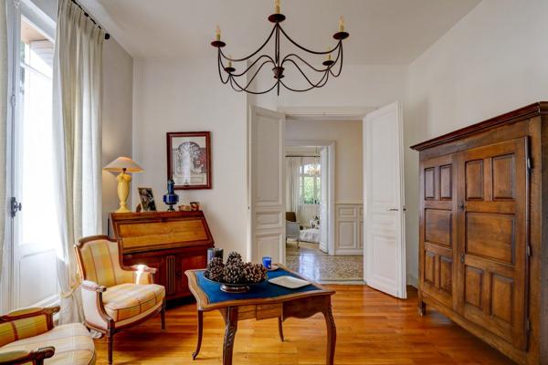 Vente Maison de ville Castres 15 Pièces 385 m²