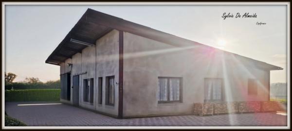 Local/bureau, Bâtiment à vendre BAGE LA VILLE (01) 300 m² environ, terrain 880 m²vue dégagée mont Mâcon