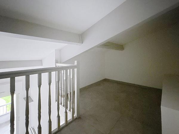 FREJUS appartement type 2+mezzanine+garage, piscine ,tennis