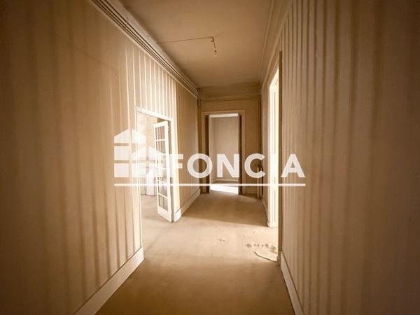 À vendre Appartement 5 pièces 196.89 m² - Montauban 82000