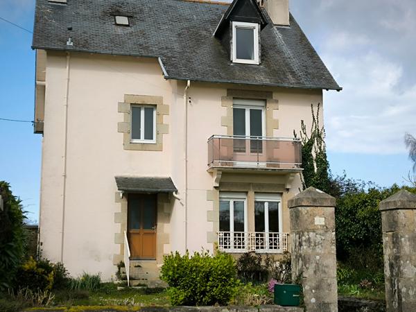 Grande Maison en Pierre