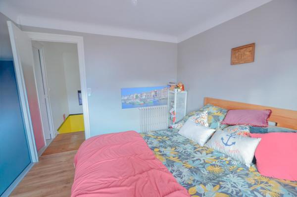 Maison Ciboure 5 pièce(s) 94 m2 + Studio 20m²